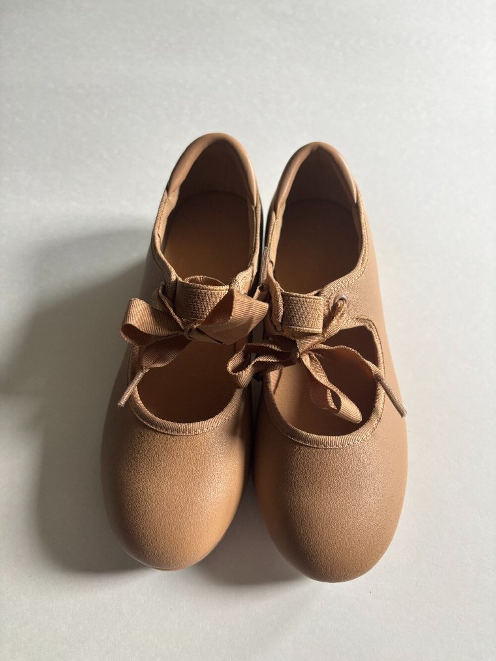 Linodes Tan Ribbon Tie Tap Shoes Girls Dance Shoes Size 1 Little Kid New